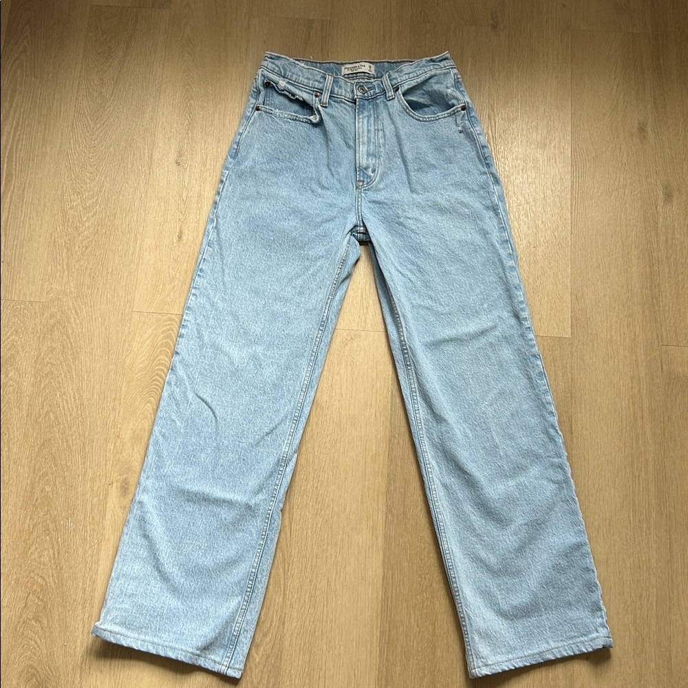 Abercrombie & Fitch 90s relaxed Jean 28R